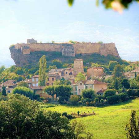 ruines du chateau feodal de mison